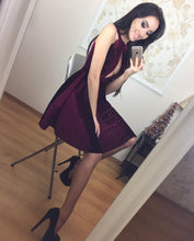 Load image into Gallery viewer, Short Halter Top Burgundy Velvet Homecoming Dresses
