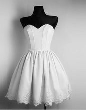 Load image into Gallery viewer, Silver Sweetheart Homecoming Dresses Lace Appliques
