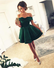 Load image into Gallery viewer, Emerald Green Homecoming Dresses
