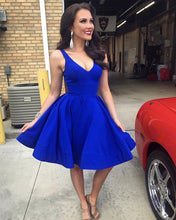 Load image into Gallery viewer, Royal Blue Homecoming Dresses Short
