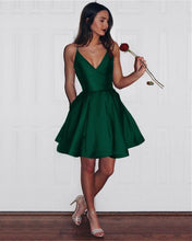 Load image into Gallery viewer, Emerald Green Homecoming Dress Short

