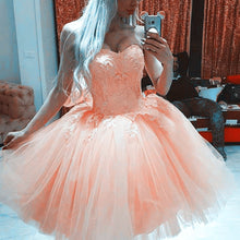 Load image into Gallery viewer, Short Tulle Lace Beaded Sweetheart Prom Homecoming Dresses
