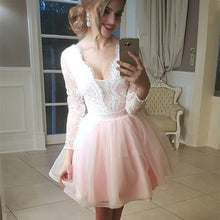 Load image into Gallery viewer, Short Tulle Plunge Neck Homecoming Dresses Lace Appliques Long Sleeves-alinanova

