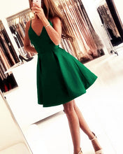 Load image into Gallery viewer, Dark Green Homecoming Dresses
