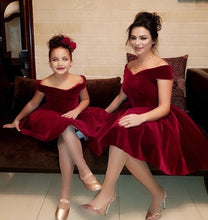 Load image into Gallery viewer, Semi-Formal-Dresses
