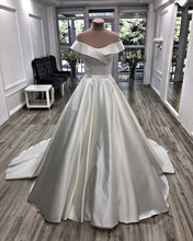 Load image into Gallery viewer, 2020 Wedding Dress Ball Gown Satin Off Shoulder
