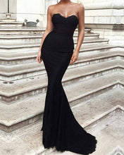 Load image into Gallery viewer, Black Lace Mermaid Prom Dresses
