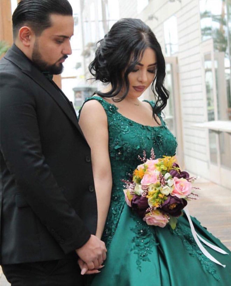 Spaghetti Straps Lace Flowers Embroidery Satin Ball Gowns Floor Length Engagement Dress