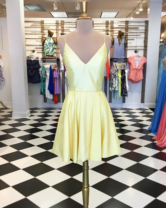 Spaghetti Straps V-Neck Satin Homecoming Dresses Short Mini Cocktail Dress Spaghetti Straps V-Neck Satin Homecoming Dresses Short Mini Cocktail Dress