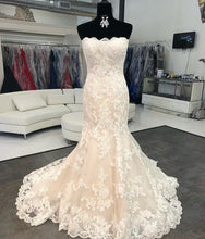 Load image into Gallery viewer, Lace-Wedding-Dresses
