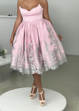 Load image into Gallery viewer, Strapless Bodice Corset Satin With Lace Homecoming Dresses
