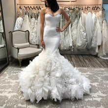 Load image into Gallery viewer, Strapless Sweetheart Bodice Corset Organza Layered Wedding Mermaid Dresses
