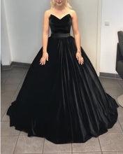 Load image into Gallery viewer, Black-Wedding-Dresses-Ball-Gowns
