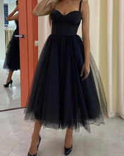 Load image into Gallery viewer, Vintage Black Prom Dresses Tea Length

