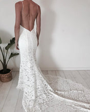 Load image into Gallery viewer, Lace Mermaid Wedding Dress With Train

