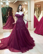 Load image into Gallery viewer, Elegant Prom Dresses
