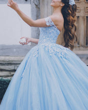Load image into Gallery viewer, Tulle Quinceanera Dresses Ball Gown Lace Embroidery Off Shoulder
