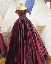 Load image into Gallery viewer, Velvet Ball Gown Wedding Dress Lace Embroidery Off The Shoulder
