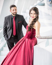 Load image into Gallery viewer, velvet-wedding-gown
