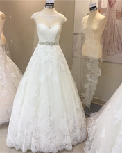 Load image into Gallery viewer, Wedding-Dresses-Vintage-Lace
