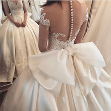 Load image into Gallery viewer, Vintage Lace Appliques Cap Sleeves Satin Wedding Dresses Ball Gowns With Bow
