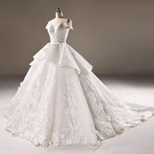 Load image into Gallery viewer, Vintage Lace Cap Sleeves Tulle Scoop Neck Wedding Dresses Ball Gowns

