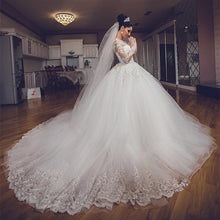 Load image into Gallery viewer, Vintage Lace Long Sleeves Ball Gown Wedding Dresses
