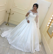 Load image into Gallery viewer, Sexy-Off-The-Shoulder-Ball-Gown-Wedding-Dress-2018
