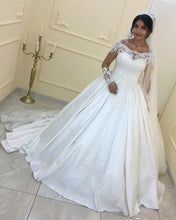 Load image into Gallery viewer, Vintage-Wedding-Dresses-Ball-Gowns-Lace-Long-Sleeves-Dress-For-Bride
