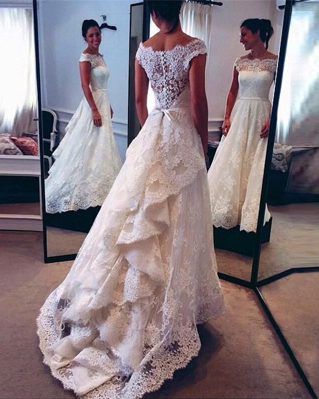Vintage Scoop Neckline Lace Wedding Dresses Bustle Style Bridal Gowns Vintage Scoop Neckline Lace Wedding Dresses Bustle Style Bridal Gowns