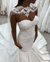Load image into Gallery viewer, Vintage Lace Mermaid Wedding Dress
