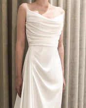Load image into Gallery viewer, Sexy Sheath Wedding Dress Satin Strapless
