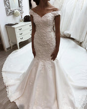 Load image into Gallery viewer, Elegant Wedding Dress Mermaid
