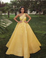 Load image into Gallery viewer, Yellow Glitter Prom Dresses 2021
