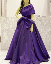 Load image into Gallery viewer, One Shoulder Taffeta Gown With Bow
