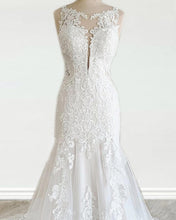 Load image into Gallery viewer, Vintage Lace Scoop Neckline Wedding Dress Mermaid

