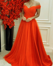 Load image into Gallery viewer, Orange Tulle Prom Dresses
