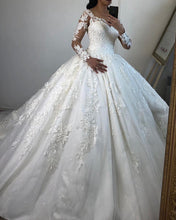 Load image into Gallery viewer, Vintage Wedding Ball Gown
