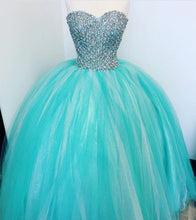 Load image into Gallery viewer, Luxurious Crystal Beaded Sweetheart Turquoise Quinceanera Dresses
